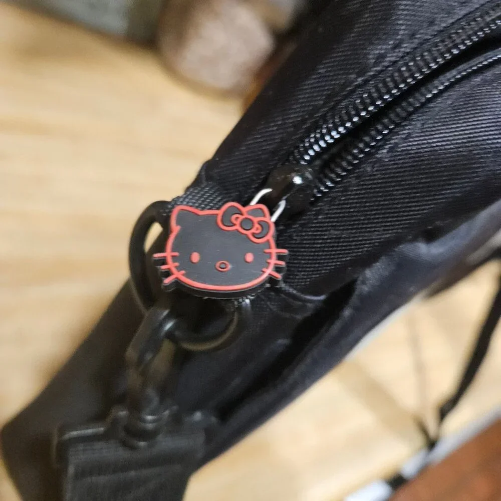 Hello Kitty Black 15